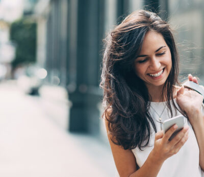 Estrena iPhone, una y otra vez