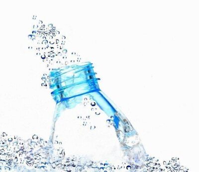 8 awesome reasons why you should be drinking more water