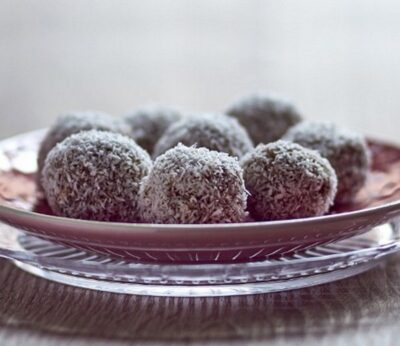 Trufas de chocolate bañadas en coco