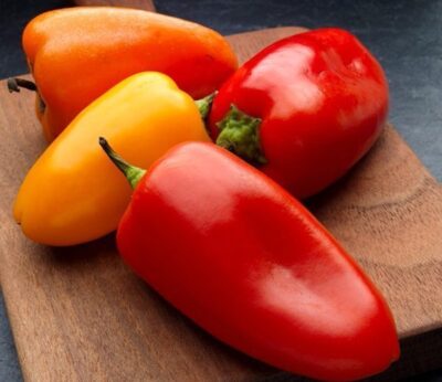 De toma pimiento y cocina