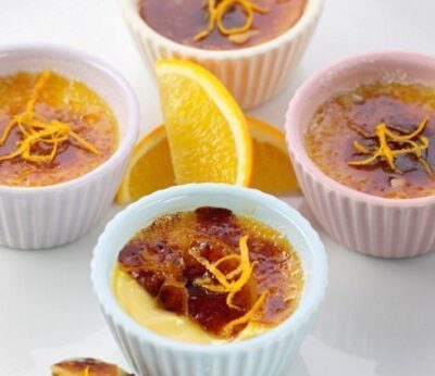 Crema de frutas al caramelo