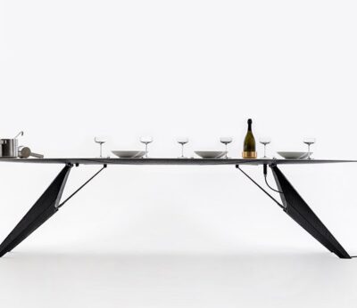 La mesa que mantiene caliente la comida
