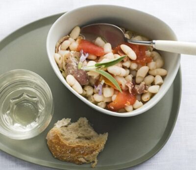 Judías blancas con verduras y vinagreta