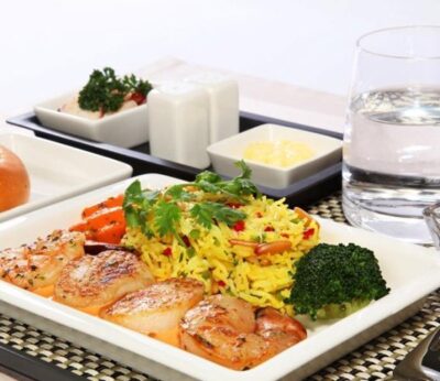 La compañía aérea Saudia Airlines incorpora chefs a bordo de sus aviones