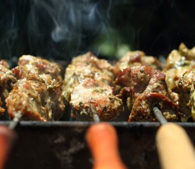 Receta: brochetas de pollo y cigalas