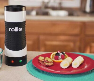 Rollie: una máquina que prepara tortillas francesas en brocheta