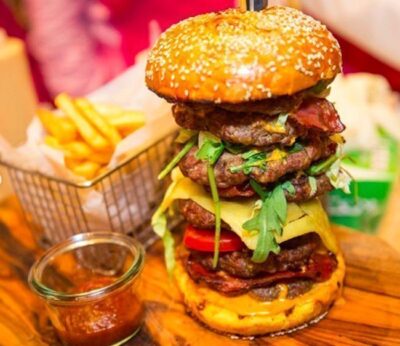 La hamburguesa que se vende a 10.000 dólares para luchar contra el cáncer de mama