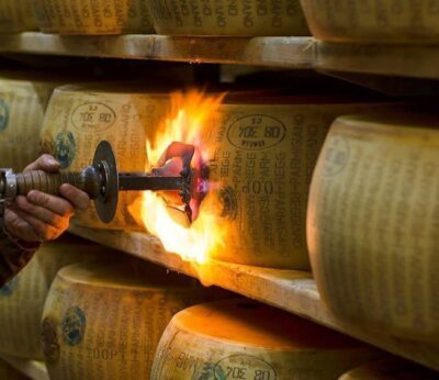 El banco italiano que sólo te pide un queso a cambio de un préstamo