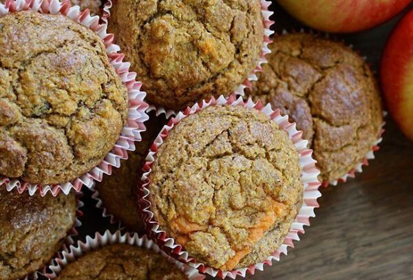 Receta: muffins de manzana, nueces y quinoa