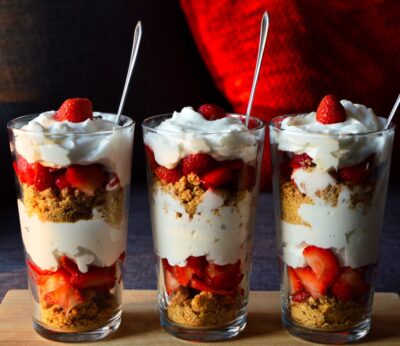 5 postres para hacer con fresas