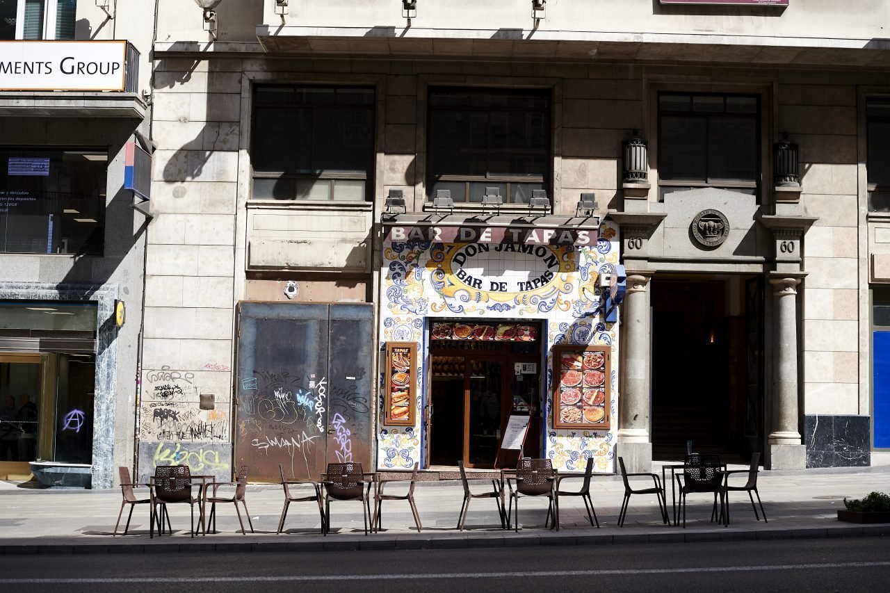 Madrid cierra toda la hostelería