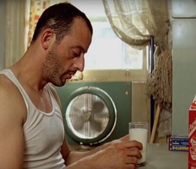 Leon el profesional Jean Reno leche