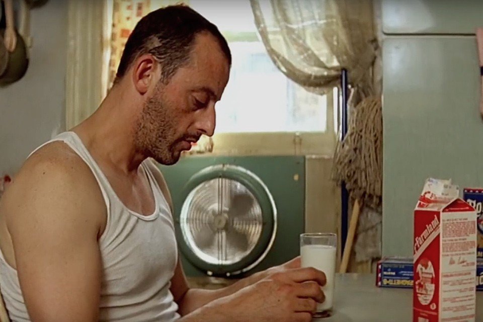 Leon el profesional Jean Reno leche