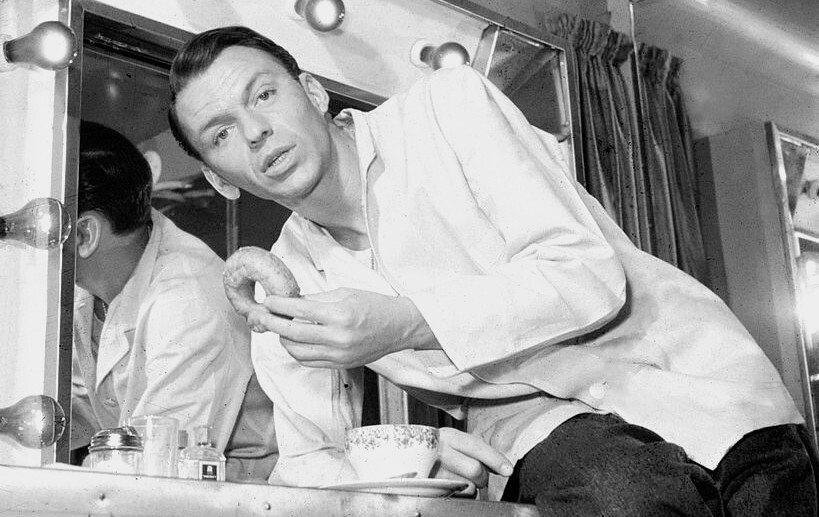 Frank Sinatra: Comida picante y 32 sorbos de bourbon