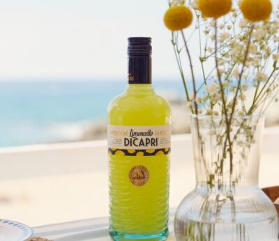 DICAPRI presenta su nueva botella, una apuesta por el origen, la tradición y respeto por el entorno