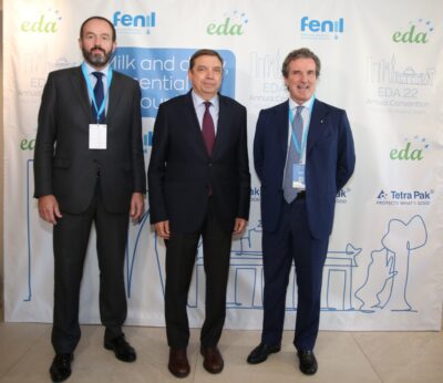 Economía.- La industria láctea reclama medidas fiscales extraordinarias para hacer frente a la inflación