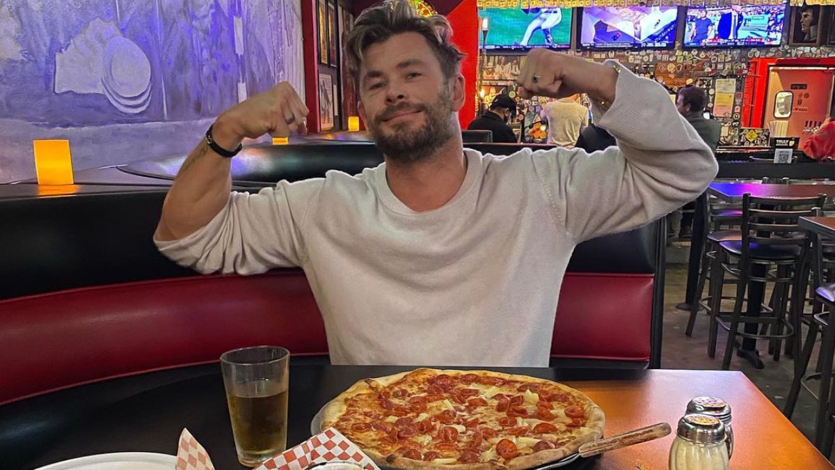 Here’s the trick to getting cheat meals right, according to one personal trainer