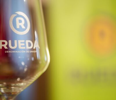 Economía.- La DO Rueda cerró 2022 con cerca de 110 millones de contraetiquetas entregadas, un 8,01% más que en 2021