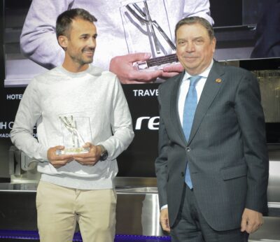Economía.- Planas entrega al cocinero Borja Marrero (MuXgo) el Premio ‘Defensa del producto’ de Alimentos de España