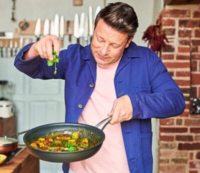 Esta es la receta de bistec con la que Jamie Oliver sorprendió a Stephen Colbert
