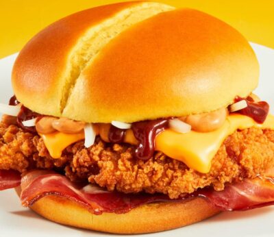 Las seis razones por las que te comerás la nueva McCrispy en seis mordiscos, una y otra vez
