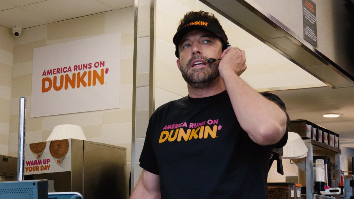 Ben Affleck en el anuncio de Dunkin para la Super Bowl.