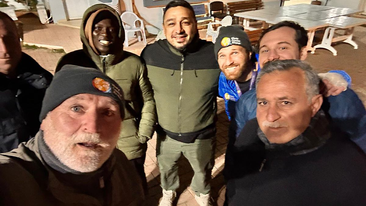 El chef José Andrés ya está en Turquía para repartir comida.