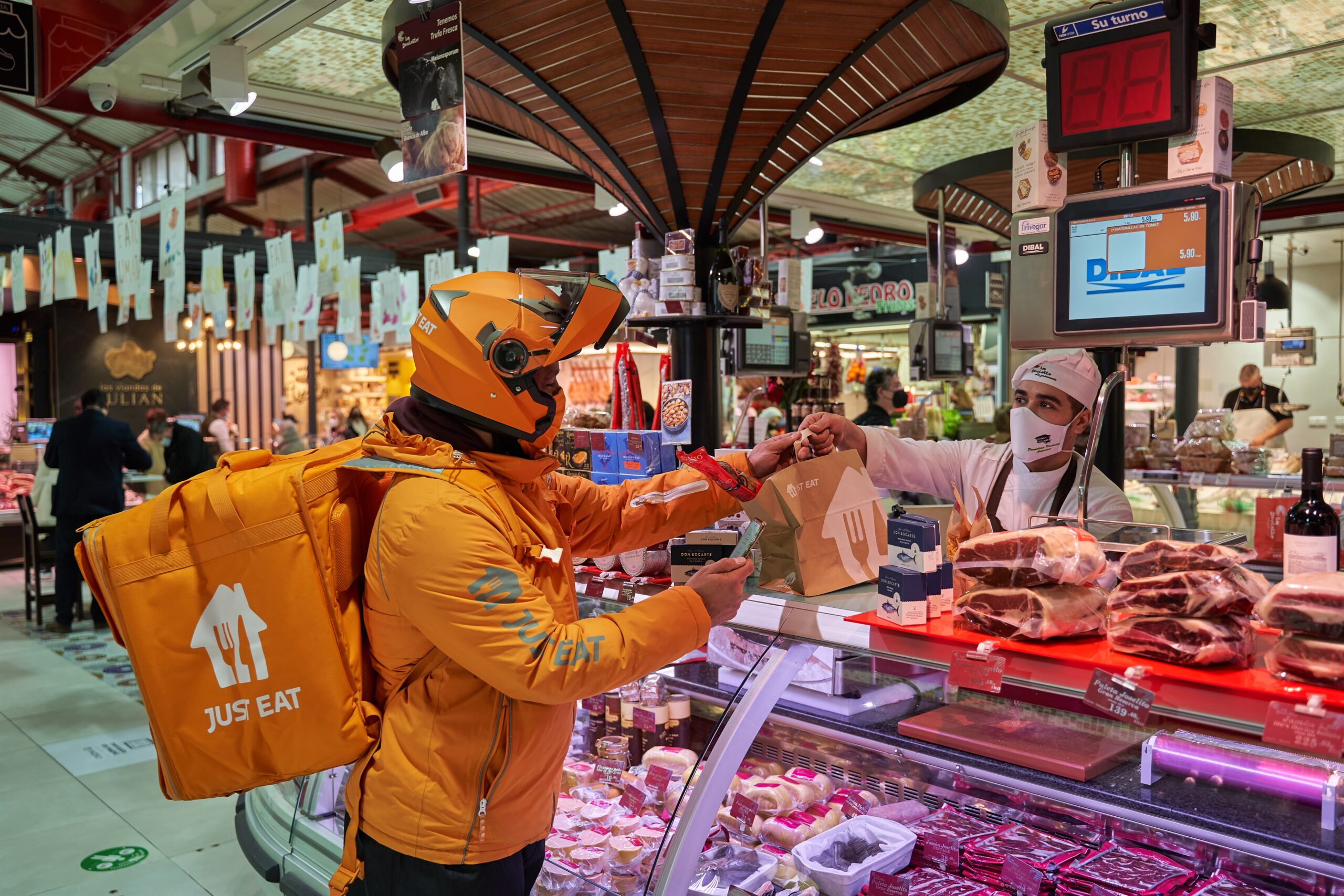 Economía/Empresas.- Just Eat perdió 5.667 millones en 2022 por el impacto de atípicos