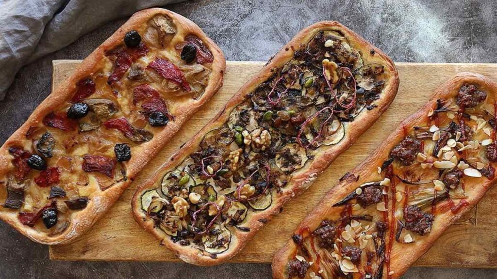 How to prepare 'coca de recapte', a traditional Catalan recipe ideal ...