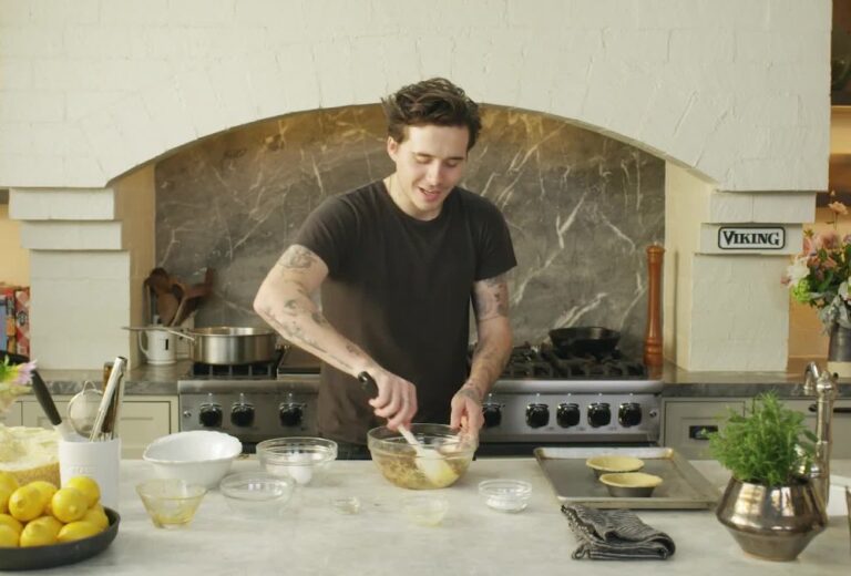 La extraña costumbre de Brooklyn Beckham de cocinar la pasta con un corcho de vino (y lo que opinan los chefs)
