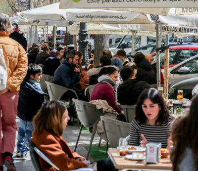 Economía.- El 87% de la pequeña hostelería elevó su facturación un 30% durante la Semana Santa, según UPTA