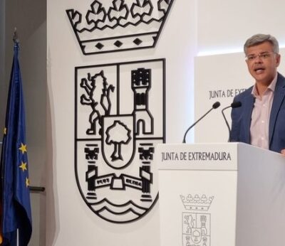 Economía.- Extremadura pedirá en la Mesa de la Sequía posibles compensaciones a los agricultores si sigue sin llover