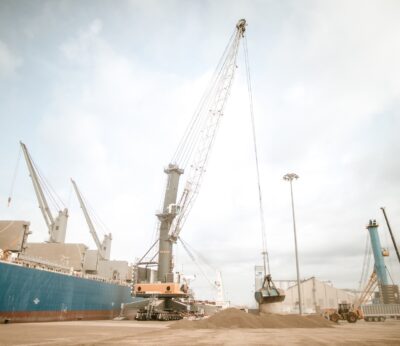Economía.- El Port de Tarragona registra un triple récord en movimientos de cereales en el primer trimestre