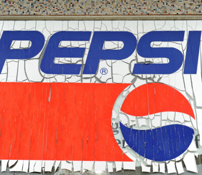 Economía/Empresas.- PepsiCo gana un 55% menos hasta marzo, pero eleva previsiones anuales