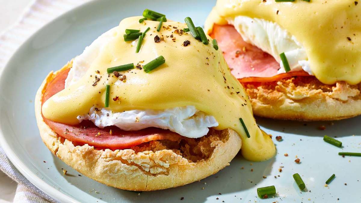 Differences between eggs Benedict, Florentine and Royale and where to