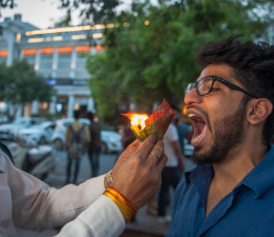 ‘Fire Paan’: así es el curioso aperitivo indio que se come en llamas