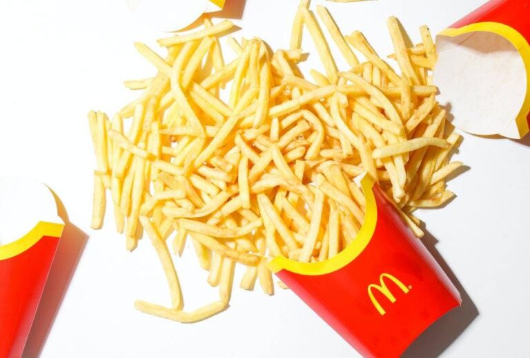 Encuentran unas patatas fritas de McDonald's de los años 50 y su aspecto es sorprendente