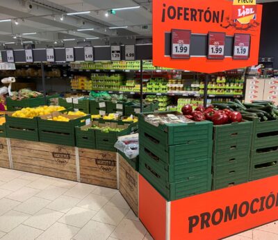 Economía.- Lidl invierte más de 50 millones para implementar cartelería digital en todas sus tiendas en España