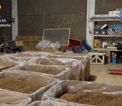 Economía.- Desmantelan una fábrica ilegal de tabaco falso destinado a Europa en Roda de Ter (Barcelona)
