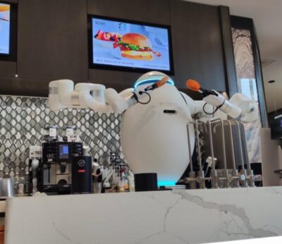Botbar, la cafetería en la que un robot te prepara el café
