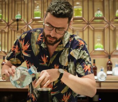 El mejor ‘bartender’ de España está en Lab84 Cocktail Bar (Manresa)