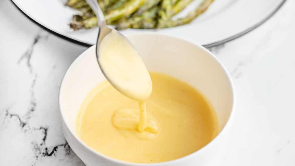 Cómo hacer salsa holandesa, la receta que pega con casi todo