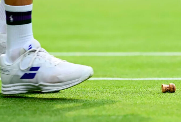 La amonestación más irónica de la historia de Wimbledon tiene que ver con una botella de champán