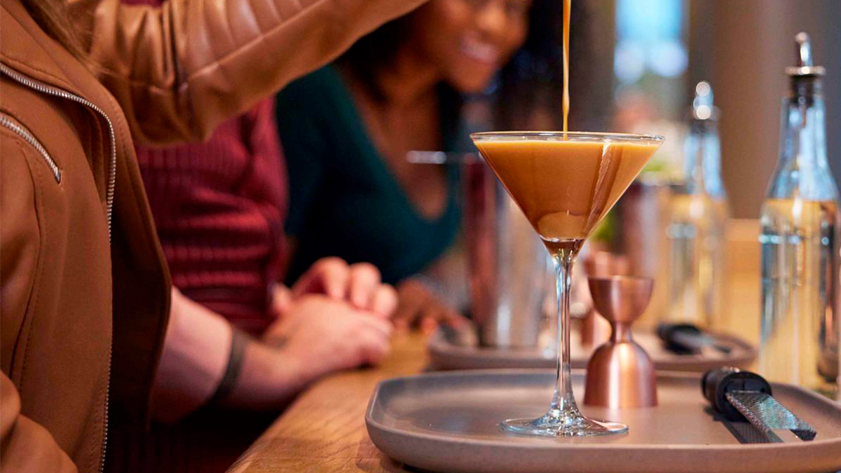 Starbucks serves mixology classes to turn you into a professional barista