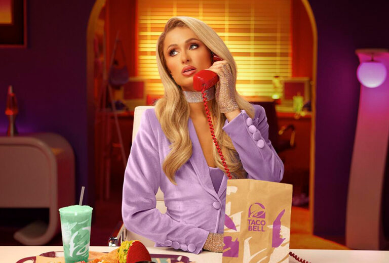 Paris Hilton y Taco Bell se unen para celebrar el efecto 2000