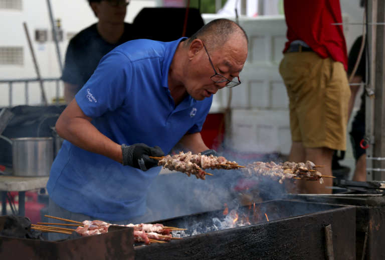 Un tiktoker asiático desvela el secreto de la comida china en España