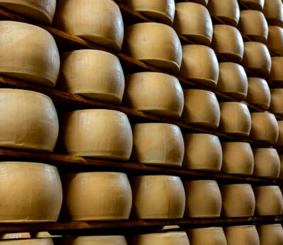 ¿Por qué Parmigiano Reggiano está colocando microchips en sus quesos?