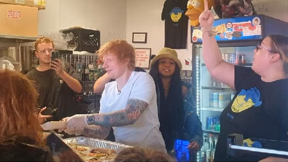 Ed Sheeran surprised his fans by serving hot dogs at ‘Wieners Circle’