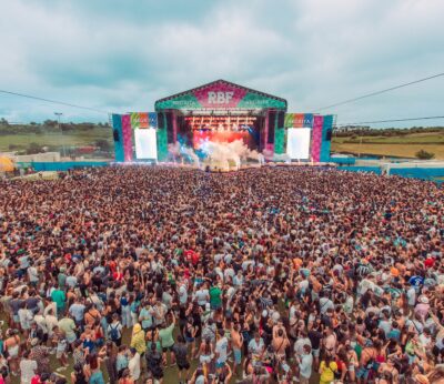 Economía.-Consumo abre el primer expediente sancionador a un festival de música por prohibir acceder con comida y bebida