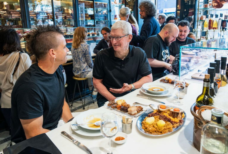 Así es el cocido de Lhardy que ayer se comió Tim Cook con Dabiz Muñoz